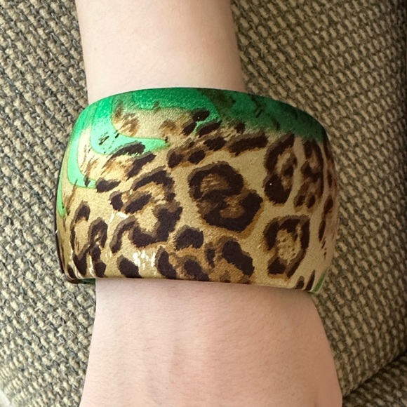 Tasha Green and Brown Leopard Print Bracelet - Picture 3 of 7